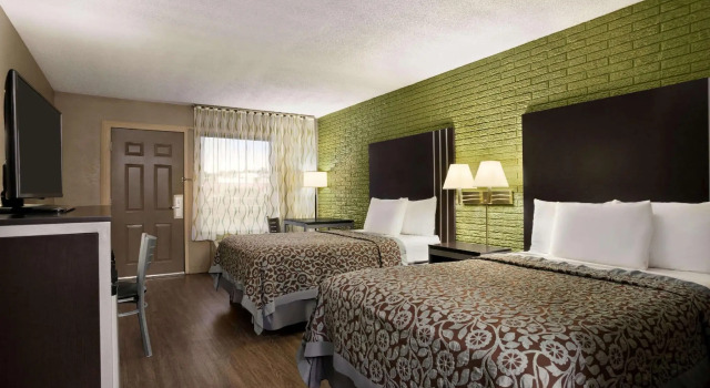 Четырёхместный номер Standard Days Inn by Wyndham Hardeeville/ I-95 State Line
