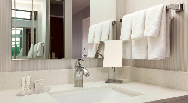 Четырёхместный номер Standard Courtyard Salt Lake City Layton