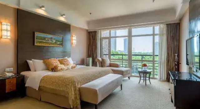Люкс Deluxe с 3 комнатами Dongying Blue Horizon International Hotel