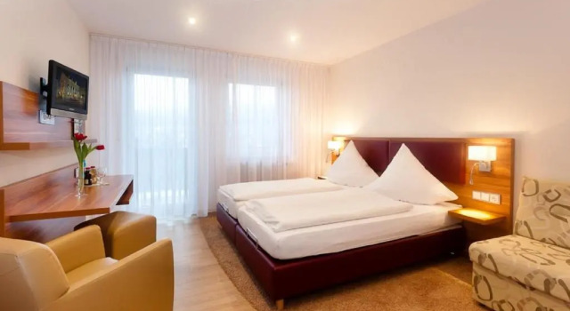 Двухместный номер Standard с балконом Hotel-Gasthof Zur Linde