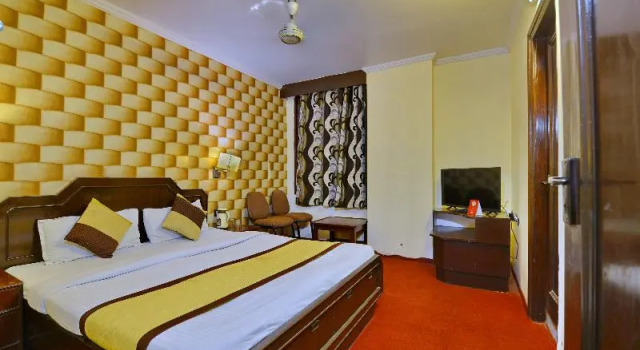 Номер Standard Hotel Maharani Plaza