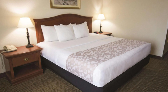 Двухместный номер Standard с видом на город La Quinta Inn & Suites Downtown Conference Center