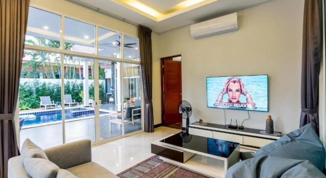 Home2Home Pool Villa
