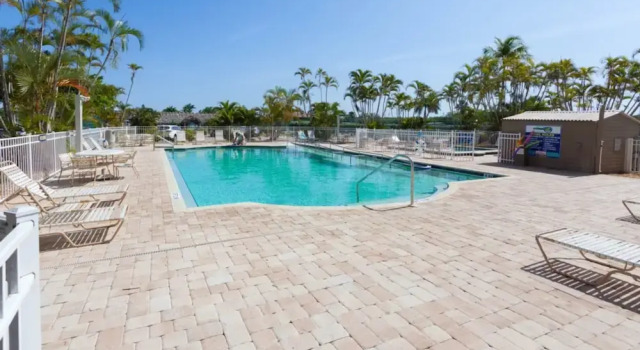 Bonita Beach 5500 - 3307, Забронировать Апартаменты/квартира Отели Бонита-Спрингса с бассейном, рядом с Парк Bonita Beach, Бассейн