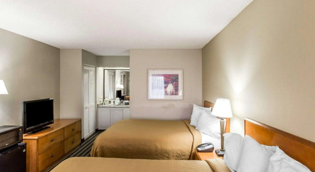 Четырёхместный номер Standard Quality Inn At the Mall - Valdosta