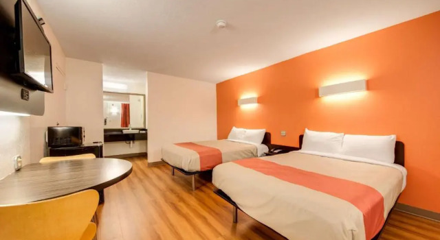 Четырёхместный номер Standard Motel 6-Jennings, LA