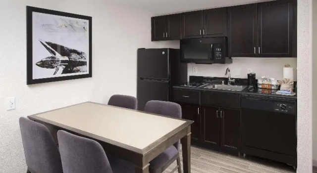 Номер Standard с балконом Hampton Inn & Suites Anaheim Garden Grove