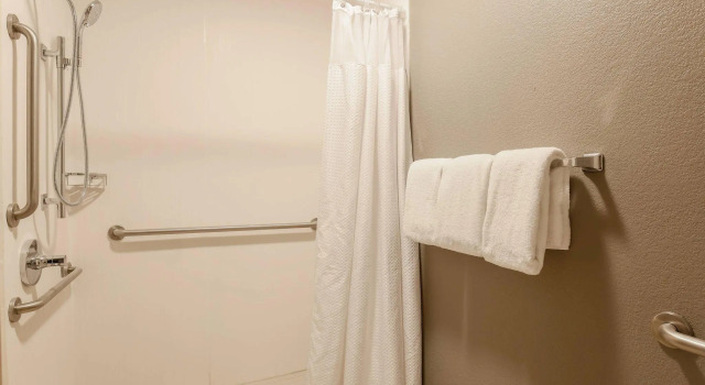 Двухместный номер Standard Courtyard by Marriott Monroe Airport