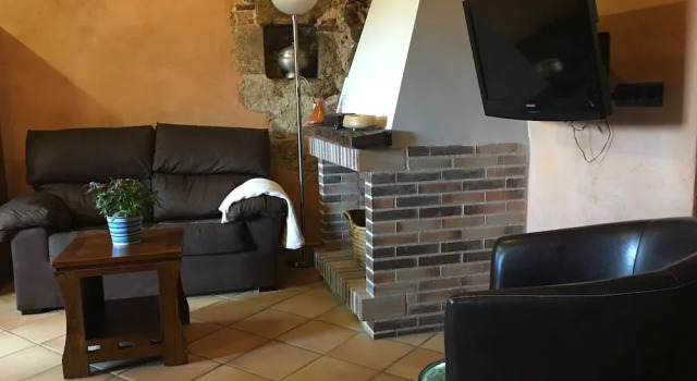Masia Can Oller by Checkin, Забронировать Отель Палафольс Коста-дель-Маресме