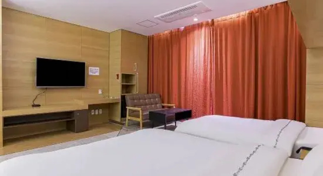 Люкс Business Business Design Hotel LUV