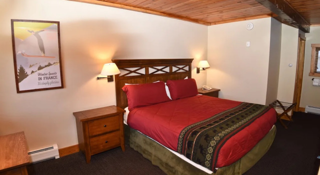 Номер Deluxe Timber Inn Motel
