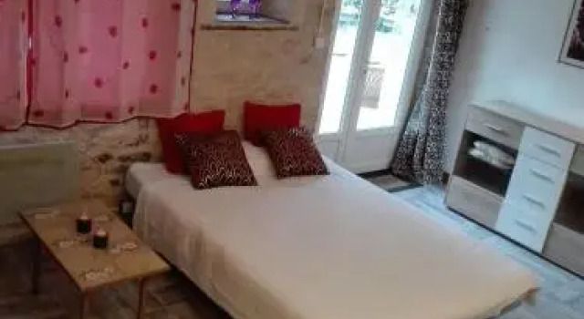 Les Rosiers, Prenota Hotel Chaunay Vienne