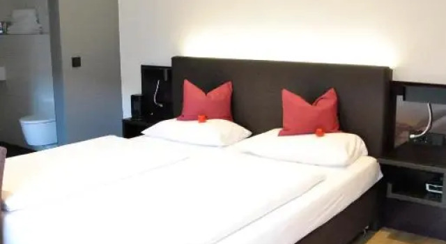 Двухместный номер Standard с балконом Weinhotel Restaurant Klostermühle