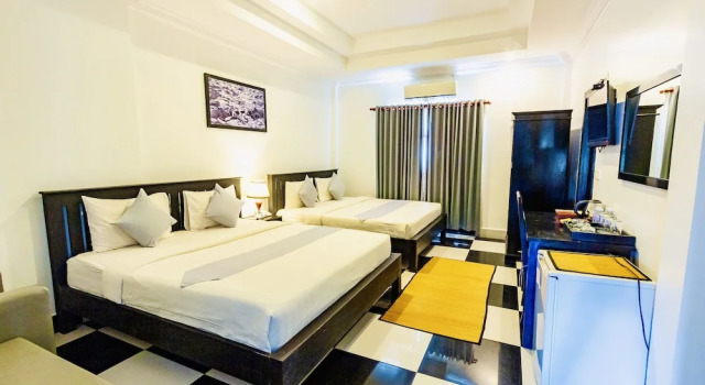 Семейный номер Deluxe с балконом Rithy Rine Angkor Residence