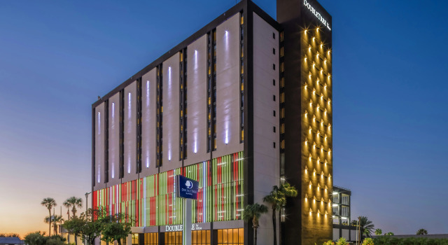 Holiday Inn Laredo-Civic Center, Varaa Hotelli Liikematkailuhotellit kohteessa Laredo, 4* 5*