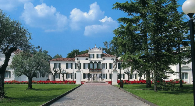 Трёхместный номер Standard с видом на парк Park Hotel Villa Fiorita