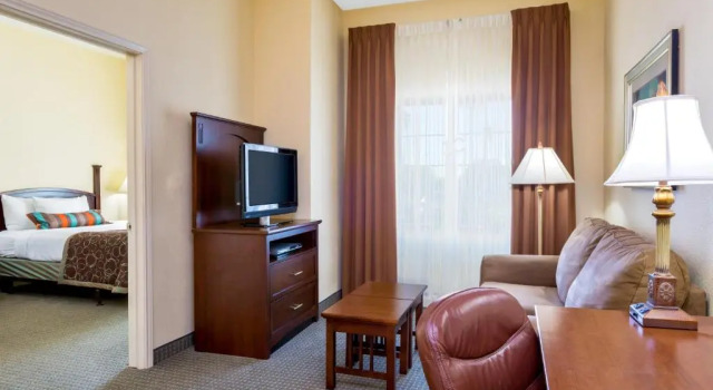 Двухместный номер Standard Staybridge Suites McAllen by IHG