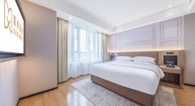 Люкс Business GEM Hotel (Shanghai Jinshan Zhongqiao Vocational Technical University)
