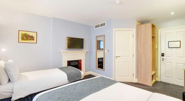 Трёхместный номер The Judd Hotel
