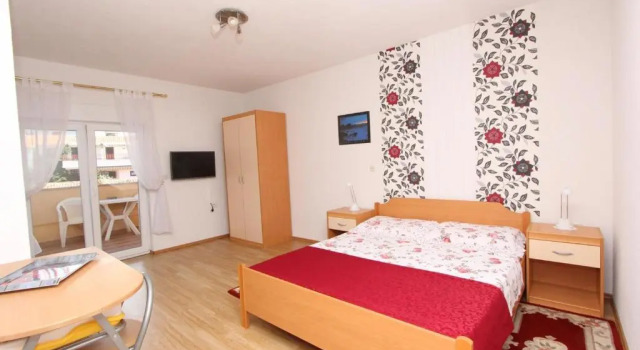 Студия Apartments Sena