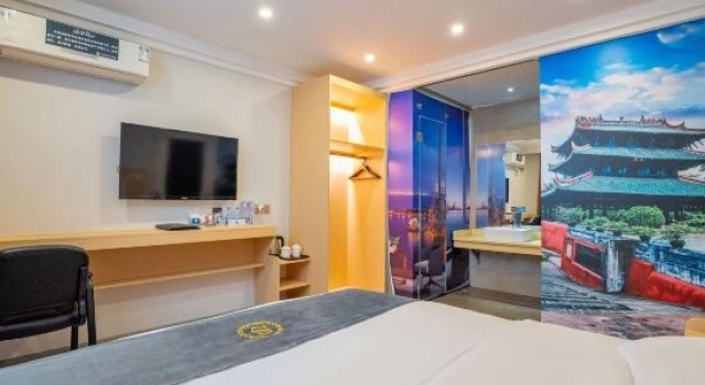 Шестиместный семейный люкс Xinshanghui Hotel