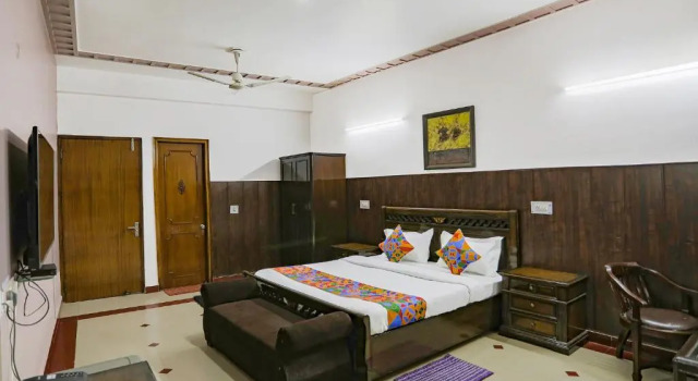 Номер Premium Fabhotel Traika Inn