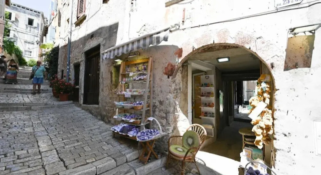 Smart and Cozy Downtown Rovinj Nooks, Забронировать Гостевой дом Гостевые дома Ровинь, рядом с Rovinj Market, Гостевой дом