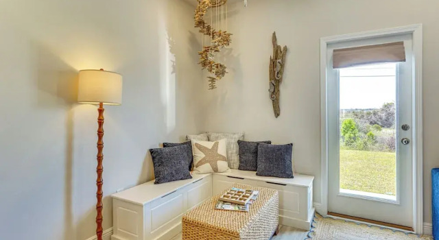 Steps to Ocean: Chic Home w/ Patio in Port St Joe!, Забронировать Апартаменты/квартира Апартаменты Порт-Сент-Джо, рядом с Пляж Сент-Джо, Апартаменты/квартира