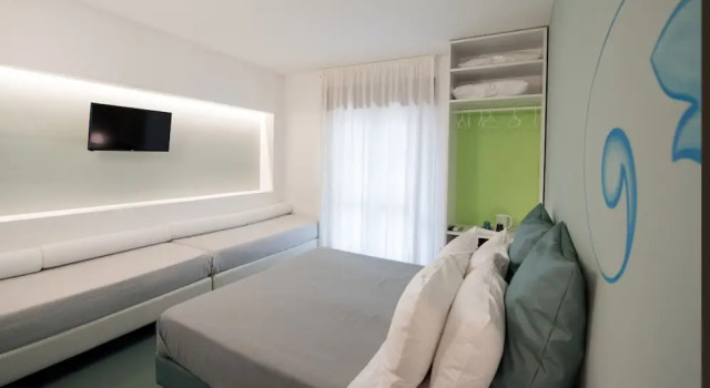 Четырёхместный номер Luxury с балконом Oikos Selinunte Guest House