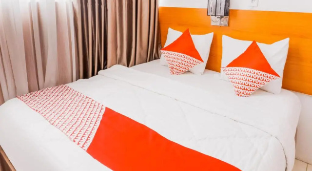 Standard- dobbelt værelse OYO 2199 Mandiri Guest House