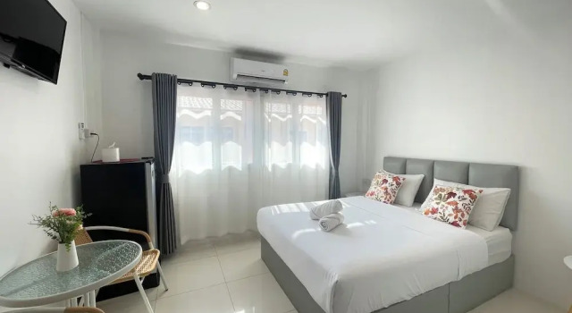 Номер Deluxe Royal BJ Hotel