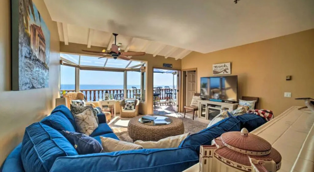 Oceanfront Villa with breathtaking views, Забронировать Вилла Авалон Channel Islands of California, рядом с Catalina Island Medical Center