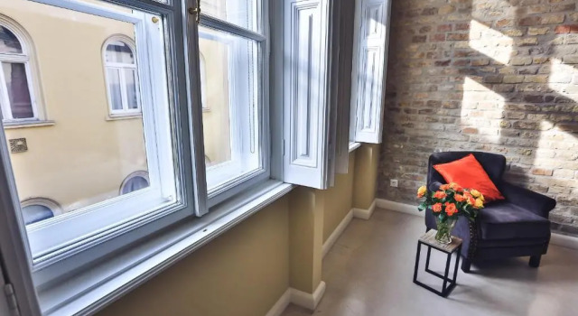 Студия Superior Heritage Home Apartments