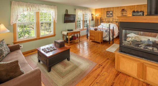 Коттедж Luxury Cloran Mansion Bed & Breakfast