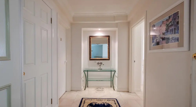 Resort-Style Apartment Opposite Beach, Prenota Appartamento Hotel a Queensland con parcheggio, Parcheggio