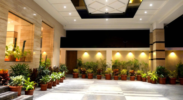 ASR Parklane, A Bergamont Hotel - Hosur, Забронировать Отель Отели Хосур с парковкой, Парковка