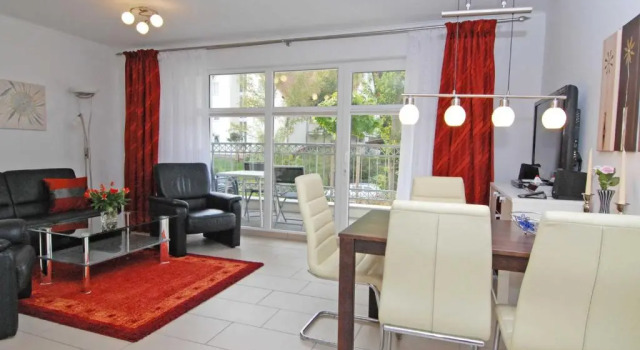 Апартаменты strandnahe FeWo mit 2 Schlafzimmern und Balkon, Königin Augusta, Binz