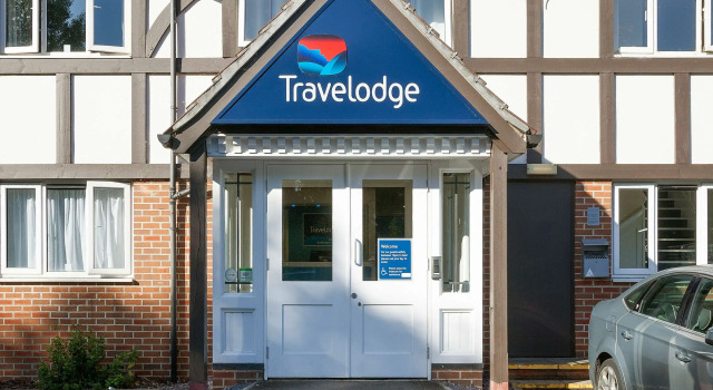 Travelodge Bedford Goldington Road, Забронировать Отель Бедфорд Бедфордшир, рядом с Priory Country Park
