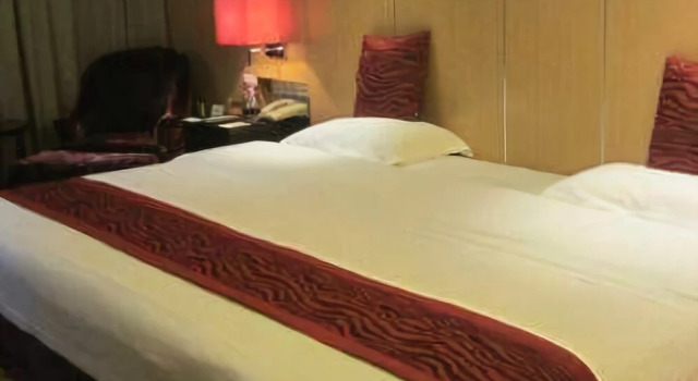 White Swan Hotel, Book Hotel Guigang Guangxi