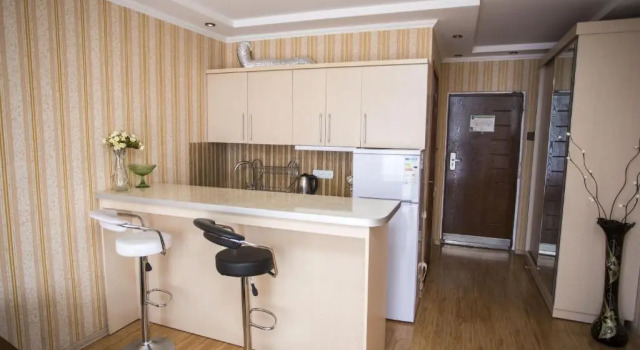 Апартаменты Apartment on Sherif Khimshiashvili Street 15b