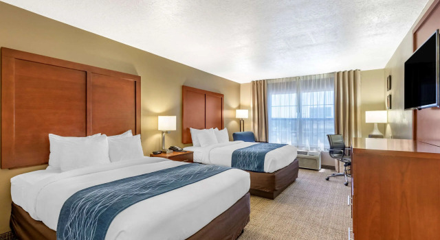 Четырёхместный номер Standard Comfort Inn Saint George North