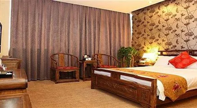 Dujiangyan Wood Ginkgo Hotel