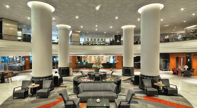 Narai Hotel (SHA Extra Plus)