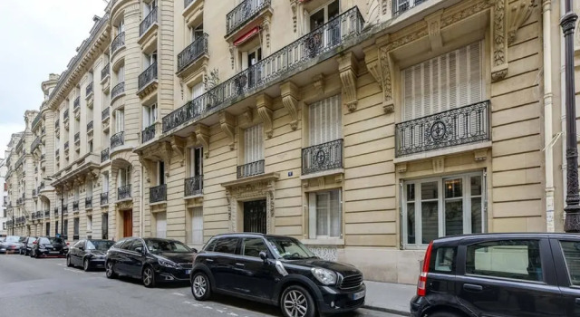 Lokappart - Tour Eiffel, Забронировать Отель Париж Иль-де-Франс, рядом с Maison de Balzac
