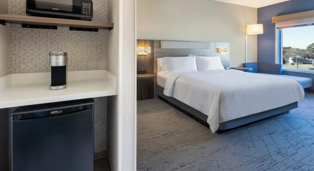 Двухместный номер Standard Holiday Inn Express & Suites Benson by IHG