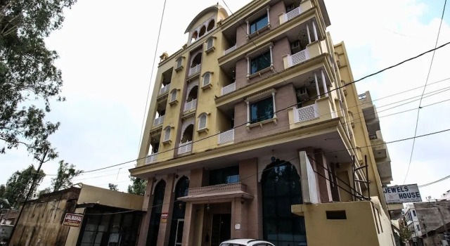 OYO 15896 Hotel Jal Mahal Haveli