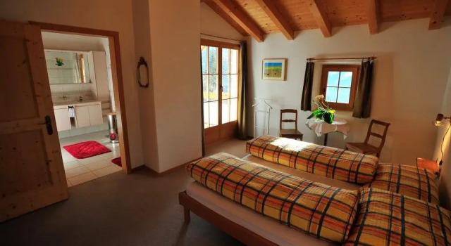 Bed & Breakfast La Val, Buchen Sie Hotel Trin 