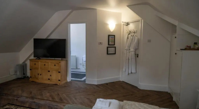 Standard cvadruplă cameră cu vedere la grădină Croydon Hall