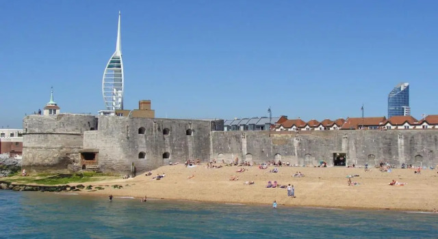 Вилла Luxury 2 bed Georgian Townhouse, Old Portsmouth