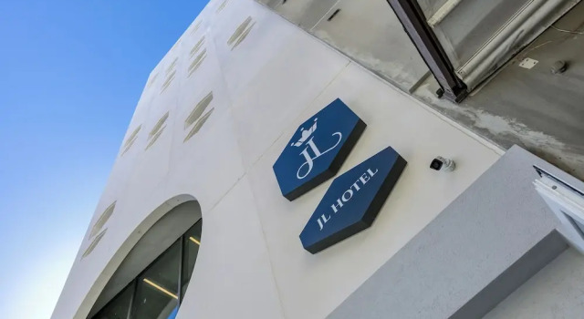 JL Hotel, Забронировать Отель Отели Сент-Джулианс 3 звезды, 3*